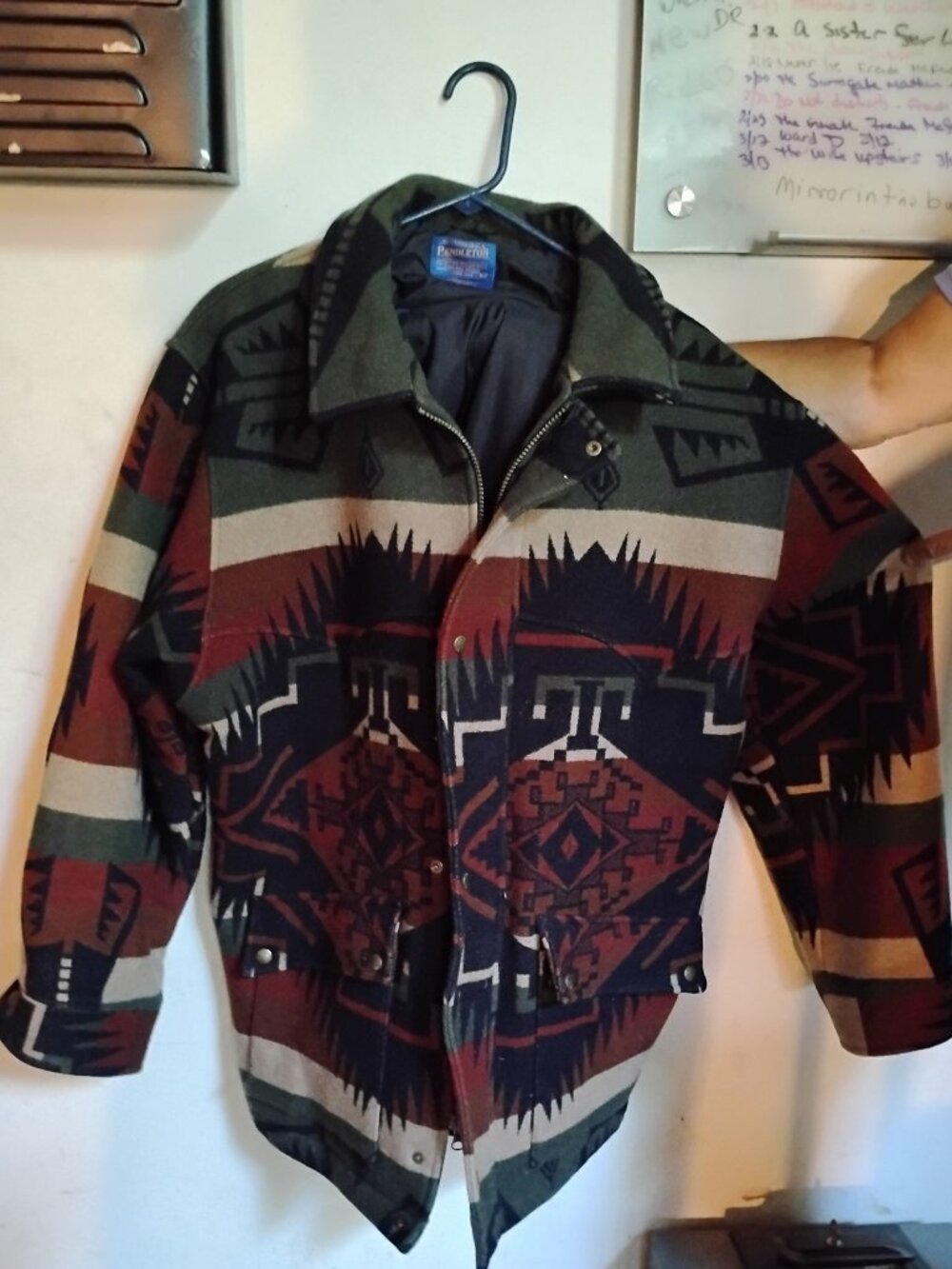 Vintage Pendleton men's Aztec pattern jacket
